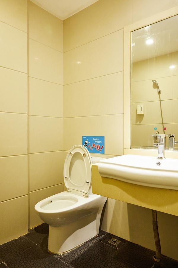 Starry Hotel Canton Extérieur photo